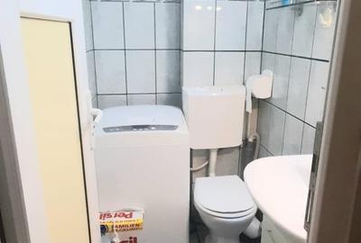 Vanzare apartament cu 4 camere si 2 bai,  decomandat, etaj 1/4  zona CET - 9