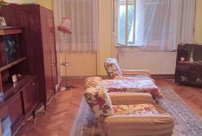 Casă cu 4 camere în Central - 6