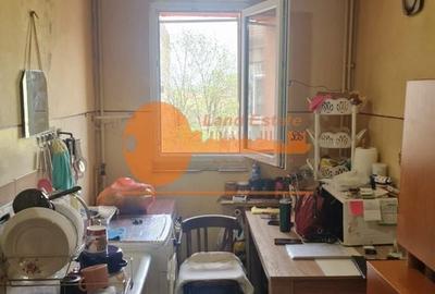 Apartament cu 2 camere decomandat în Jilava