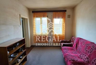 Casă individuală cu 5 camere cu Canalizare în Central - 12