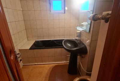 Apartament cu 2 camere decomandat în Micro 16 - 5