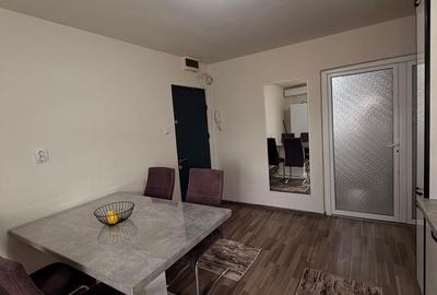 Apartament cu 3 camere semidecomandat în Central - 5