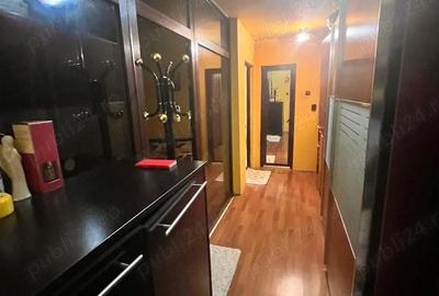 Apartament cu 3 camere decomandat în Decebal - 5