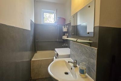 Apartament cu 3 camere semidecomandat în Nufărul - 14