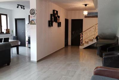 Casă cu 6 camere în Central - 3