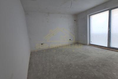Casă cu 4 camere cu Canalizare în Central - 10