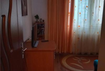 Apartament cu 3 camere decomandat, mobilat în Dârste - 8