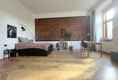 Apartament într-o clădire istorică - zonă centrală, malul canalului Apartament într-o clădire istorică - zonă centrală, malul canalului - 8