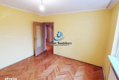Apartament cu 3 camere decomandat în Sud - 8