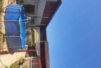 Casă cu 6 camere cu Teren 1880 Mp în Parța - 3