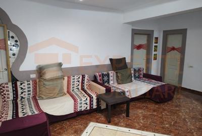 Apartament cu 3 camere semidecomandat, mobilat în Central - 1