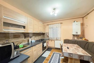 Apartament cu 3 camere semidecomandat în Buziașului - 1