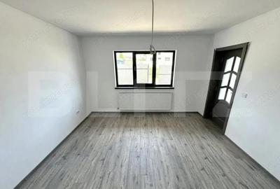 Casă cu 4 camere cu Teren 450 Mp în Holboca