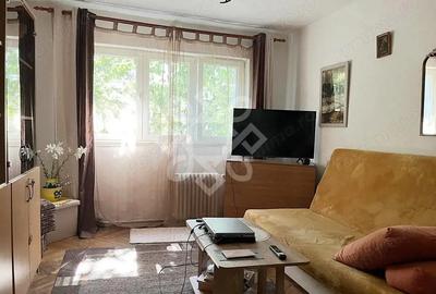 Apartament cu 3 camere de vanzare la etajul 2 in Nufarul - 2