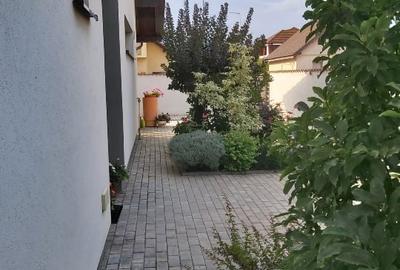 Casă individuală cu 3 camere cu Canalizare în Central - 4