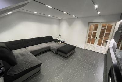 Casa S+P+E+M | 605 mp utili | 10 camere | 3 bucatarii | 4 bai | 3 terase | Garaj - 8