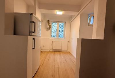 Inchiriere 3 camere renovat Universitate Calea Victoriei Bloc Romarta - 4