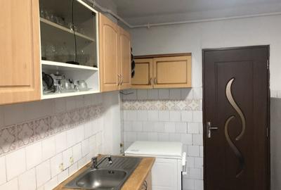 Apartament cu 3 camere decomandat în Buziașului - 9