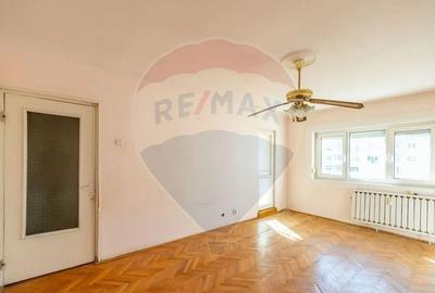 Apartament 3 camere zona 300, Micalaca, B-dul N. Titulescu - 1