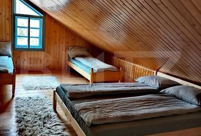 Casă cu 4 camere în Colibița - 12