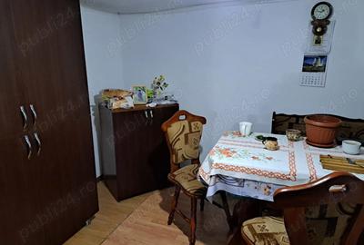 Casă cu 5 camere cu Teren 2272 Mp în Costești