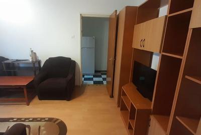Apartament cu 2 camere semidecomandat în Drumul Taberei