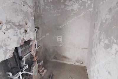 Apartament 3 camere, etaj 1, la doi pași de strada principală, în Micro 40 - 6