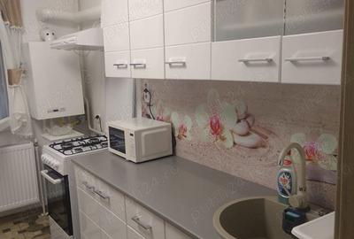 Garsonieră decomandată în Central - 1