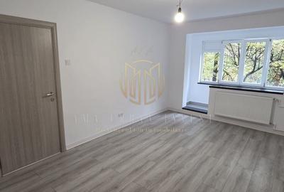 Apartament cu 2 camere decomandat în Teiul Doamnei