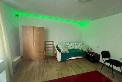 Proprietar,inchiriez garsoniera in vila,cartier DAMAROAIA,sector 1,capat tramvai 24,Autobuz ,Metrou - 5