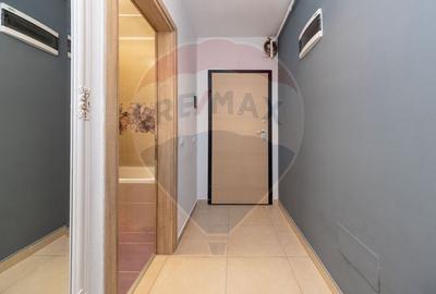 Apartament cu 2 camere decomandat, mobilat în Tractorul - 8