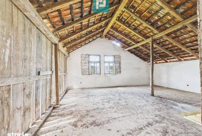 Casă cu 7 camere cu Teren 1079 Mp în Central - 14