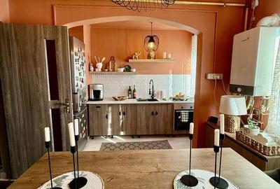 Apartament cu 3 camere semidecomandat în Central - 5