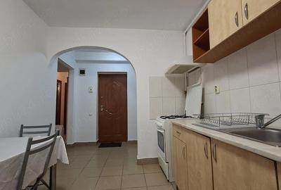 Apartament cu 2 camere semidecomandat în 7 Noiembrie - 7