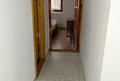 Apartament cu 2 camere decomandat în Broșteni - 2