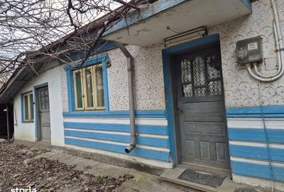 Casă cu 2 camere cu Teren 45 Mp în Berceni