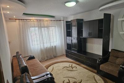Vand apartament cu 2 camere , transformat in 3 - 4