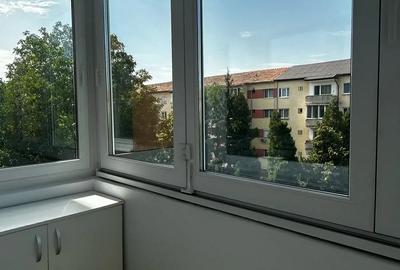 De vanzare - Renovat - Mobilat - 3