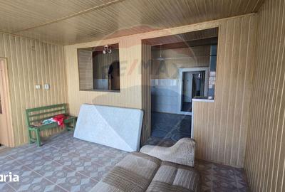 Casă cu 5 camere cu Teren 322 Mp în Central - 12