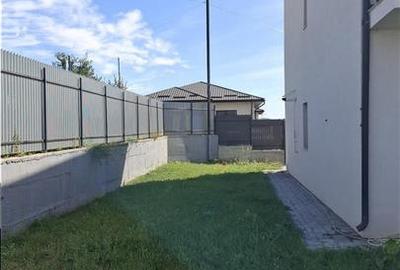 Duplex cu 3 camere cu Canalizare în Valea Lupului - 3