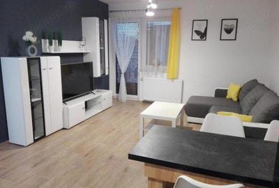 Apartament cu 3 camere decomandat în P-ța Universității - 2
