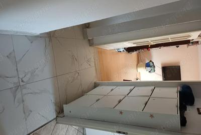 Apartament cu 3 camere decomandat în Central - 2
