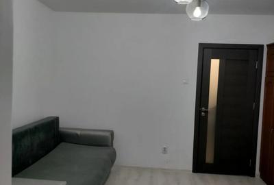 P.F. inchiriez apartament o camera,Podul de Piatra - 4