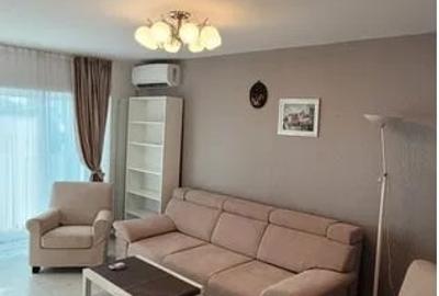 Apartament cu 2 camere decomandat, mobilat în Central