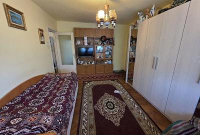 Apartament cu 4 camere semidecomandat în Dacia - 3