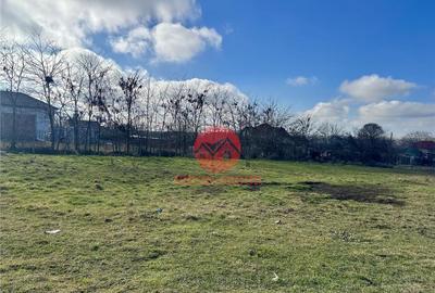 Teren de 1200 mp, în Central - 4