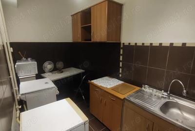 Garsoniera ultracentral, Armeneasca, centrala proprie. Contract ANAF. 350 euro - 2