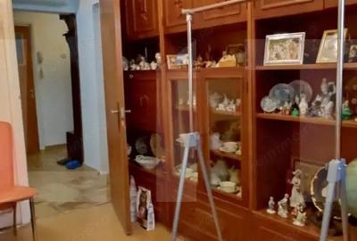 Apartament cu 3 camere decomandat în Tineretului - 3