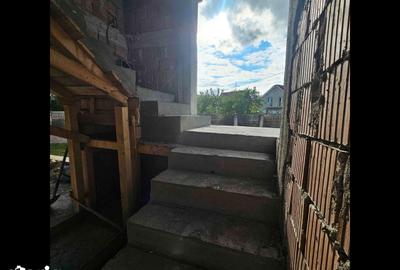 Casă cu 3 camere cu Teren 495 Mp în Sântandrei - 1