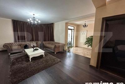 Casă cu 7 camere cu Teren 900 Mp în Cetate